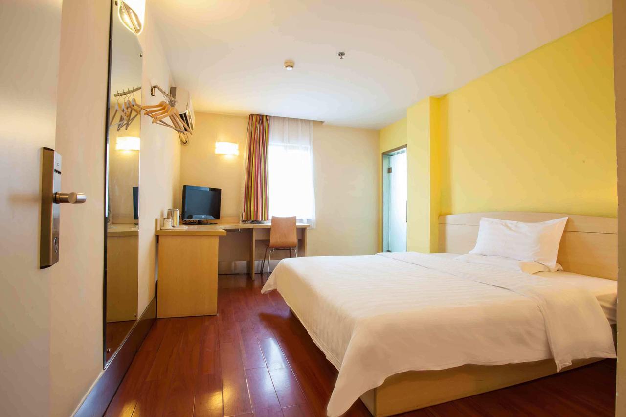 7Days Inn Zhongshan Li He Square Exterior photo