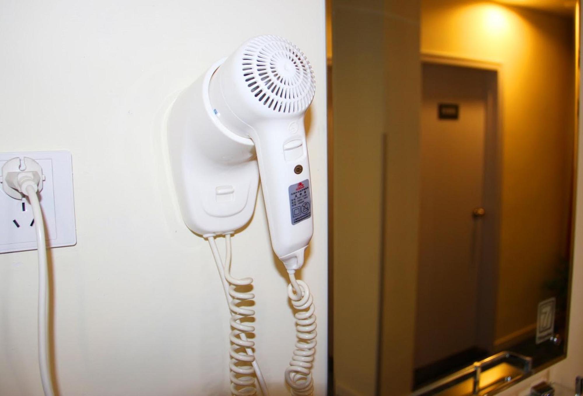 7Days Inn Zhongshan Li He Square Exterior photo