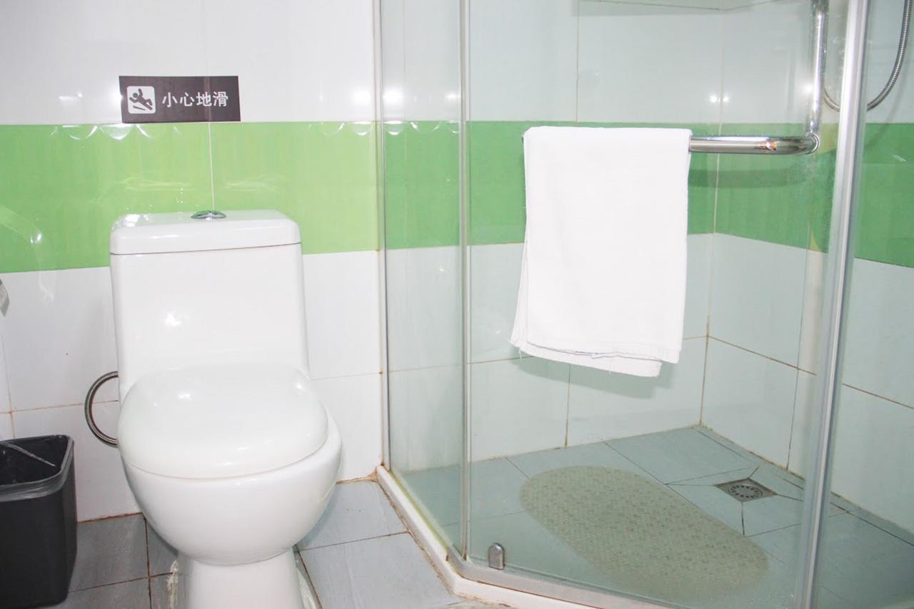 7Days Inn Zhongshan Li He Square Exterior photo